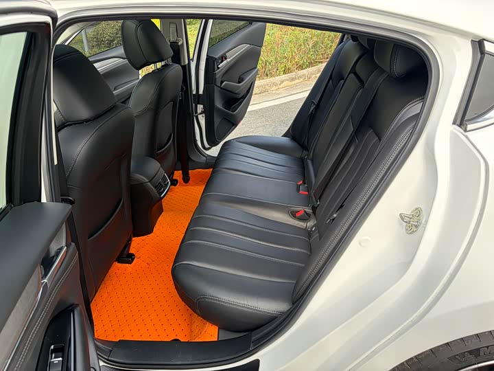 Фото 9 - Mazda Atenza