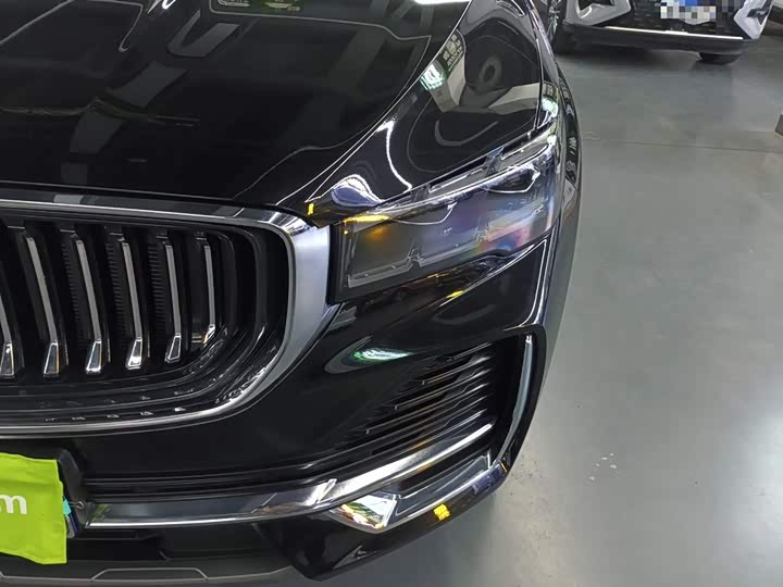 Фото 24 - Geely Monjaro