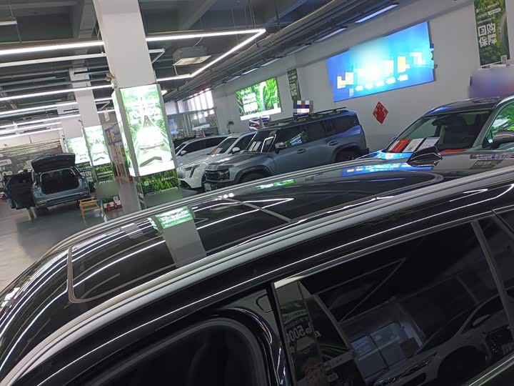 Фото 27 - Geely Monjaro