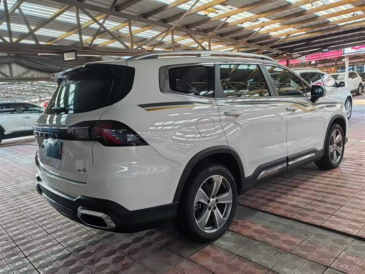 Фото 10 - Geely Okavango L