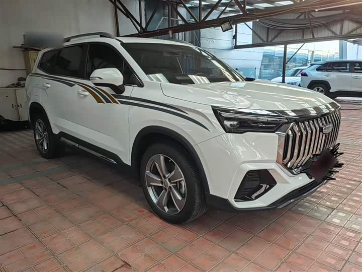 Фото 8 - Geely Okavango L