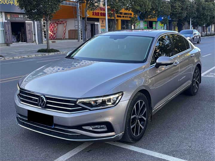 Фото 1 - Volkswagen Magotan