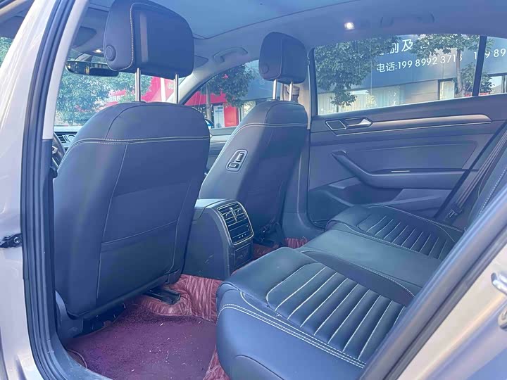 Фото 5 - Volkswagen Magotan