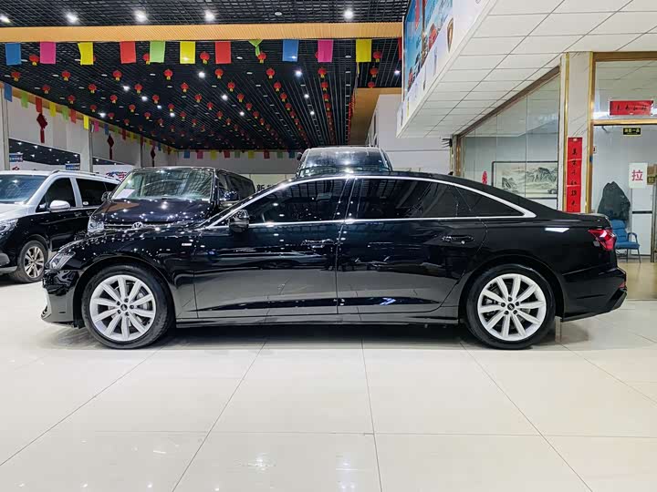 Фото 3 - Audi A6L