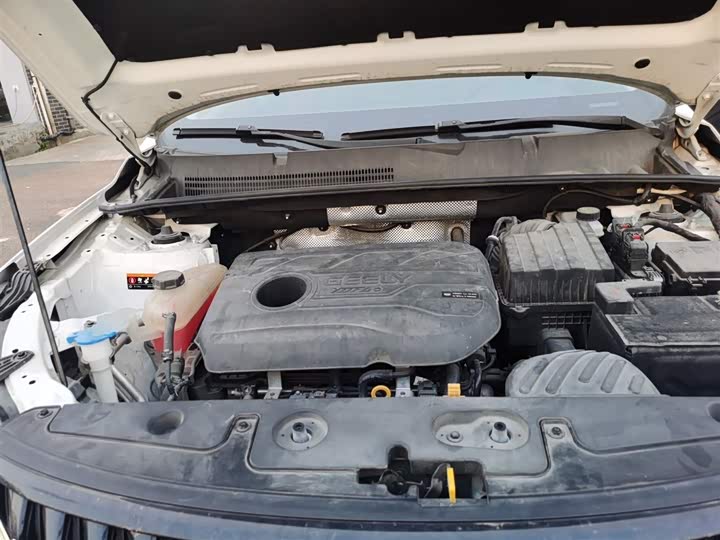 Фото 19 - Geely Vision X6