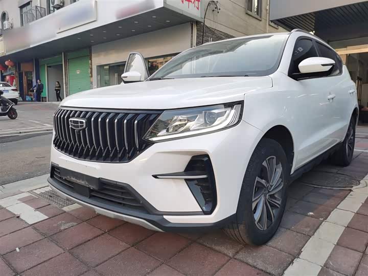 Фото 2 - Geely Vision X6