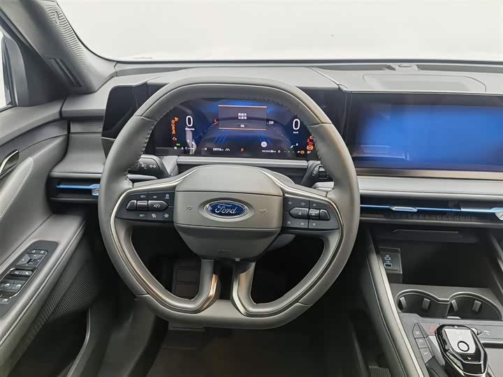 Фото 11 - Ford Edge