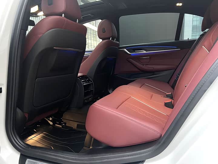 Фото 8 - BMW 5 Series