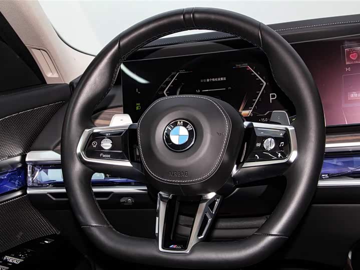 Фото 14 - BMW 7 Series