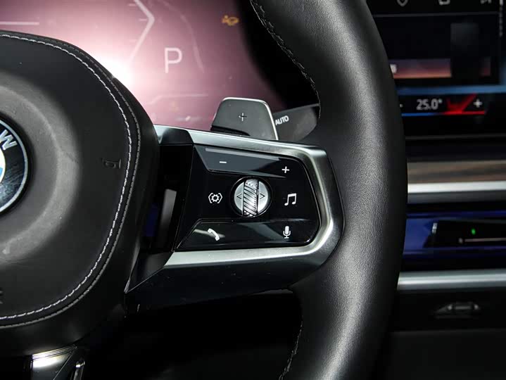 Фото 29 - BMW 7 Series