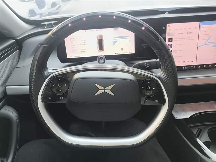 Фото 11 - XPeng P7