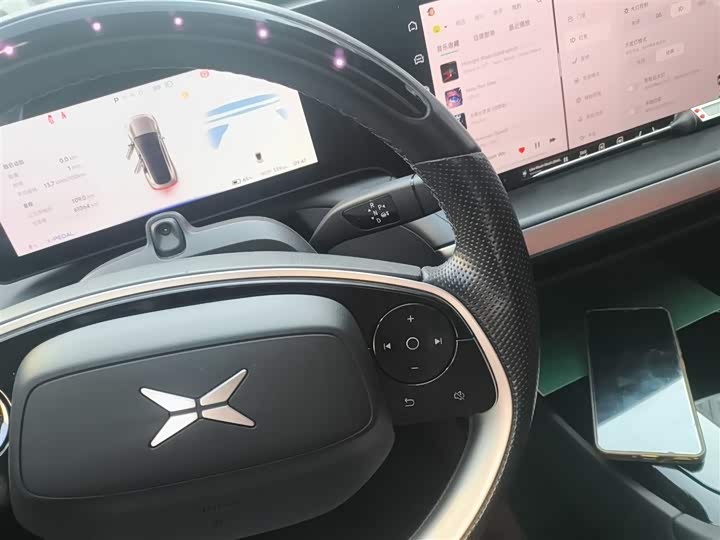 Фото 14 - XPeng P7