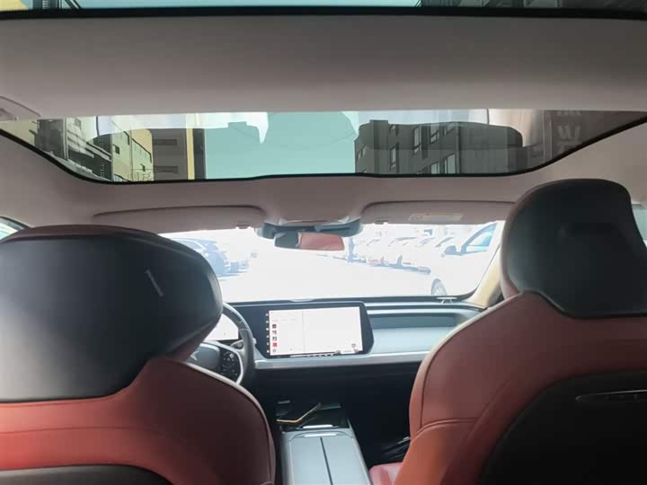 Фото 18 - XPeng P7