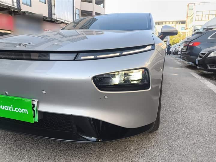 Фото 24 - XPeng P7