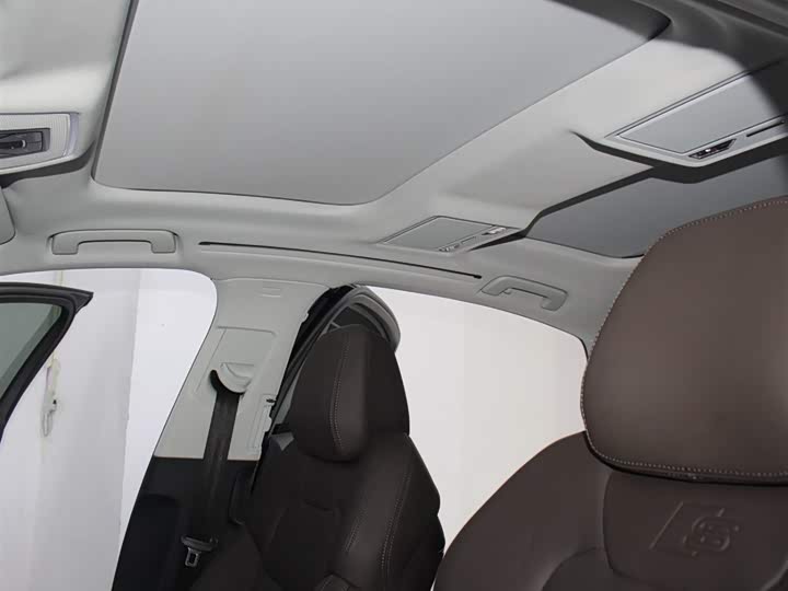 Фото 14 - Audi A8