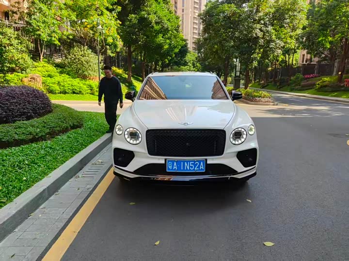 Фото 2 - Bentley Bentayga