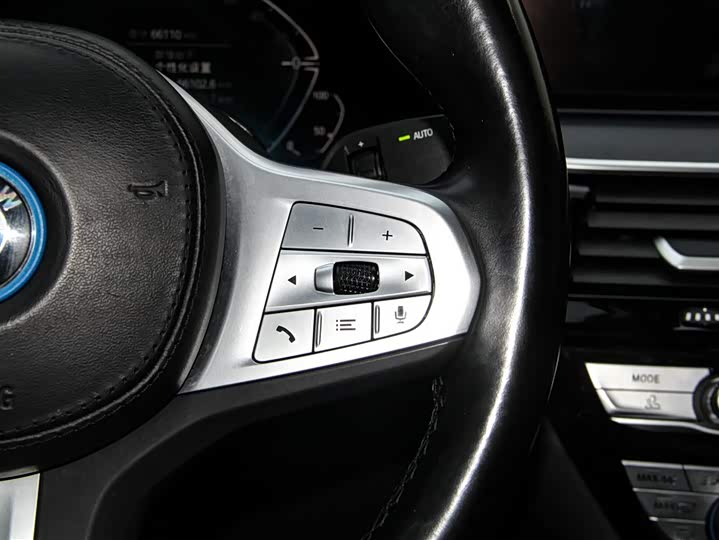 Фото 29 - BMW 5 Series Hybrid