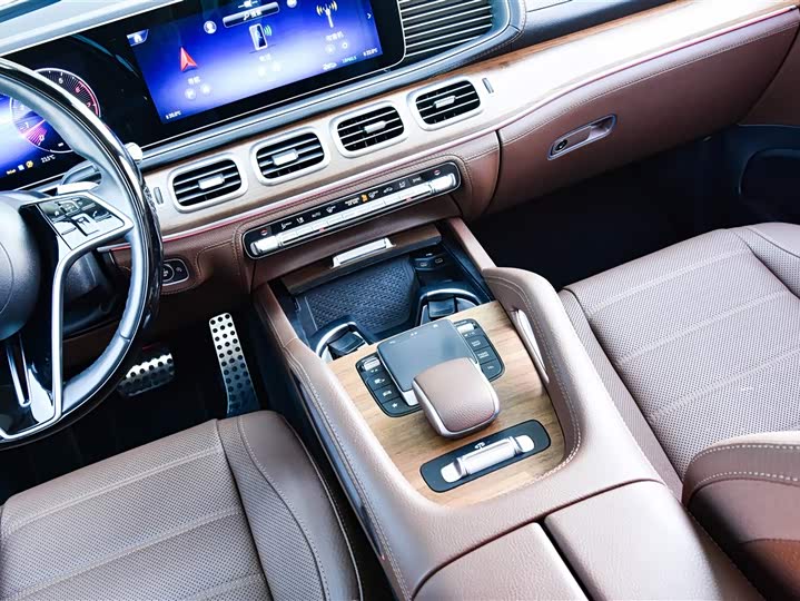 Фото 17 - Mercedes-Benz GLS-Class