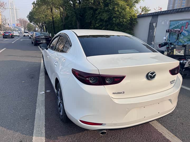 Фото 7 - Mazda 3 (Axela)