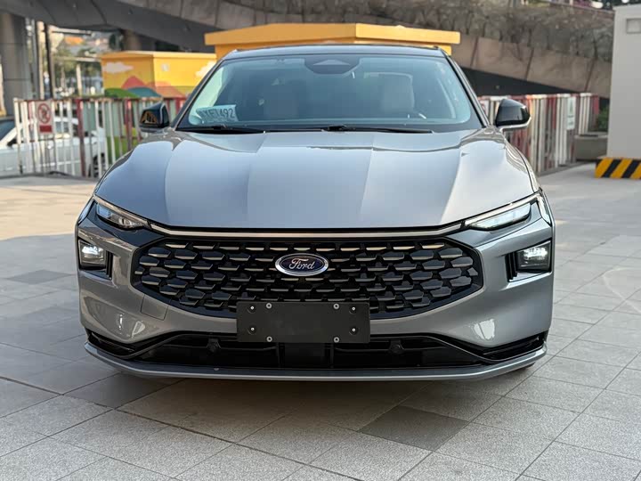 Фото 2 - Ford Mondeo