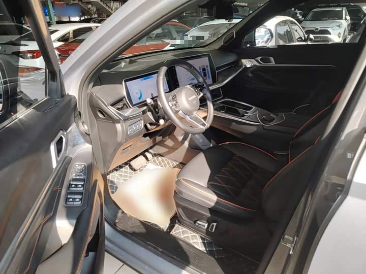 Фото 13 - Haval F7 (Monster)