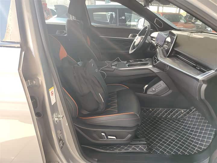 Фото 17 - Haval F7 (Monster)