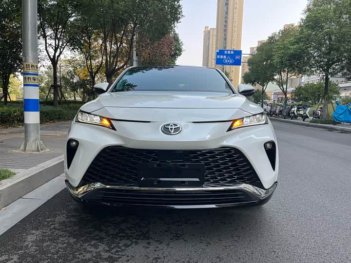 Фото 2 - Toyota Venza