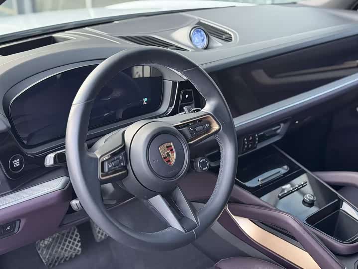 Фото 8 - Porsche Cayenne