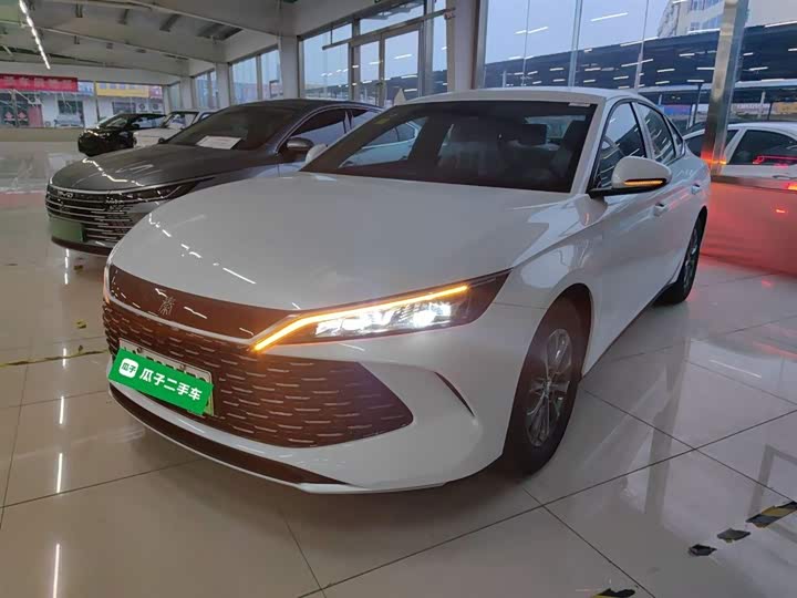 Фото 1 - BYD Qin L