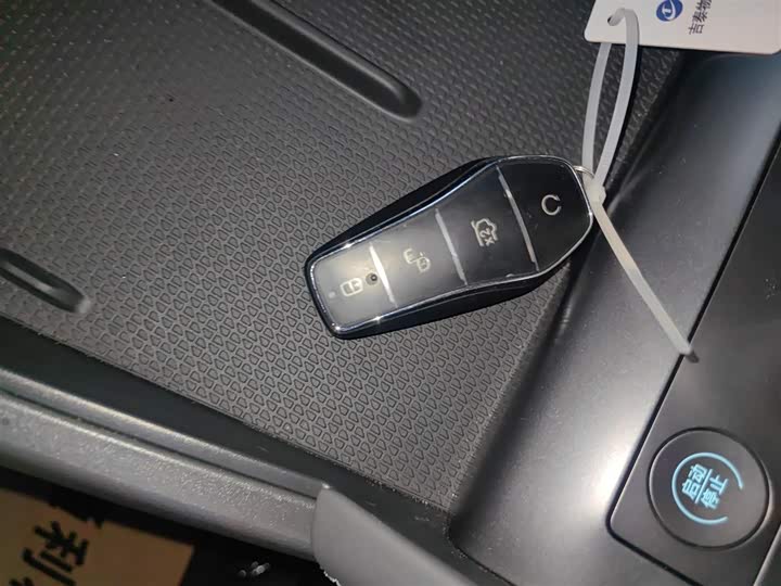 Фото 11 - BYD Qin L