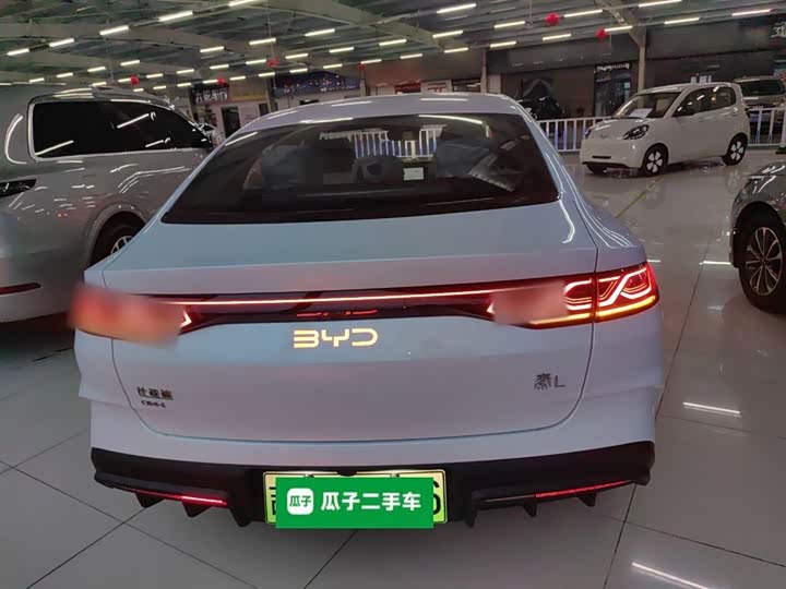 Фото 26 - BYD Qin L