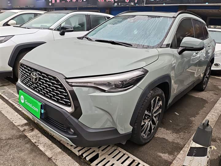 Фото 2 - Toyota Corolla Cross