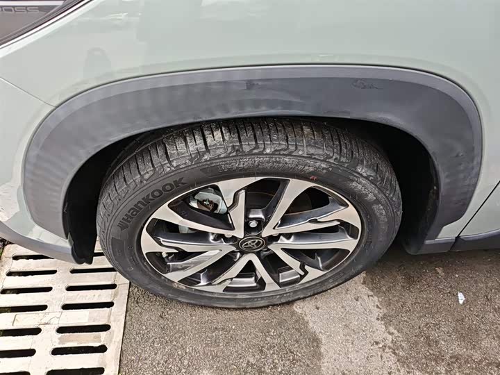 Фото 23 - Toyota Corolla Cross