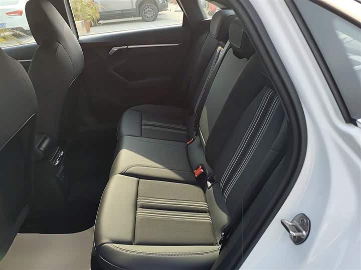 Фото 17 - Audi A3