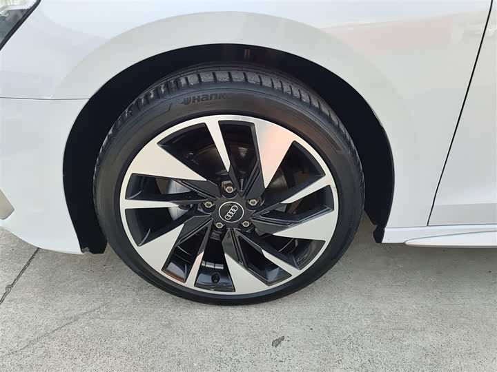 Фото 23 - Audi A3