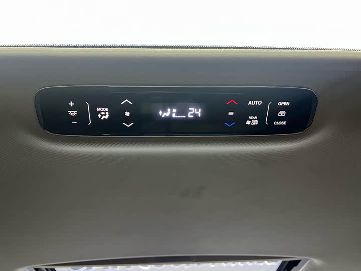 Фото 18 - Honda Odyssey