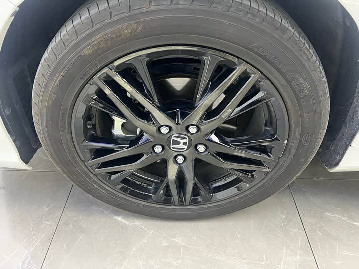 Фото 22 - Honda Odyssey