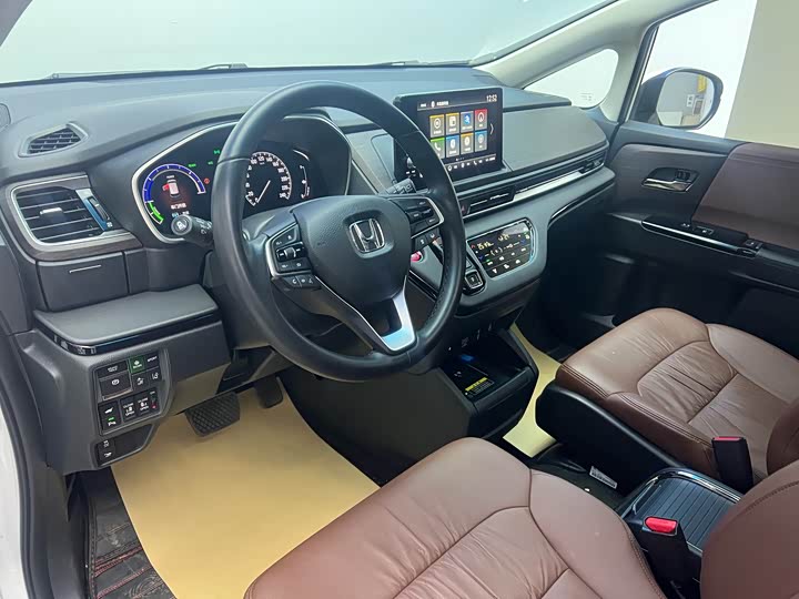 Фото 4 - Honda Odyssey