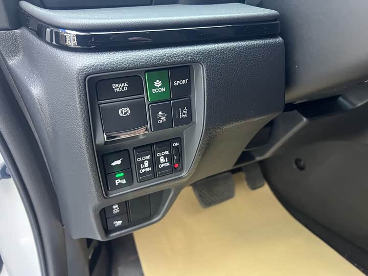 Фото 5 - Honda Odyssey