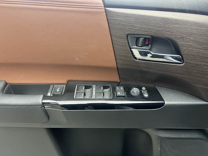 Фото 6 - Honda Odyssey