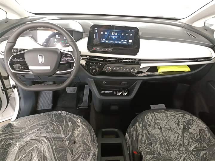 Фото 12 - Bestune NAT