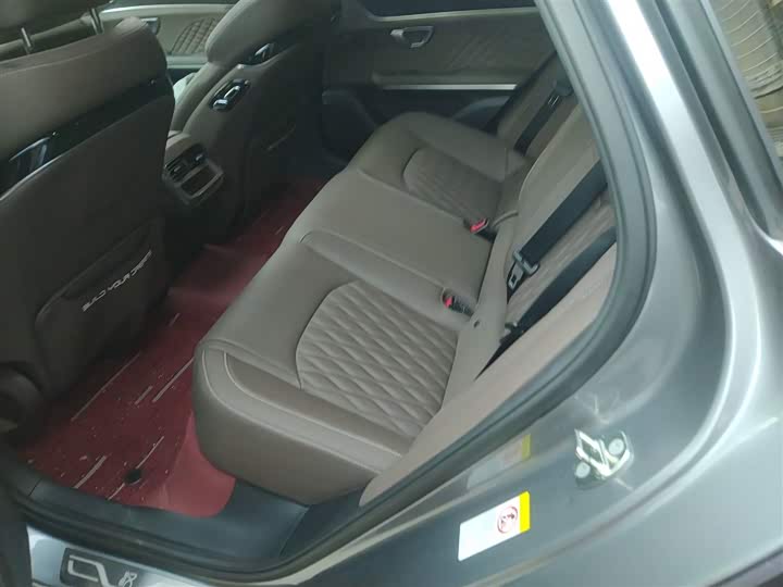 Фото 17 - BYD Han