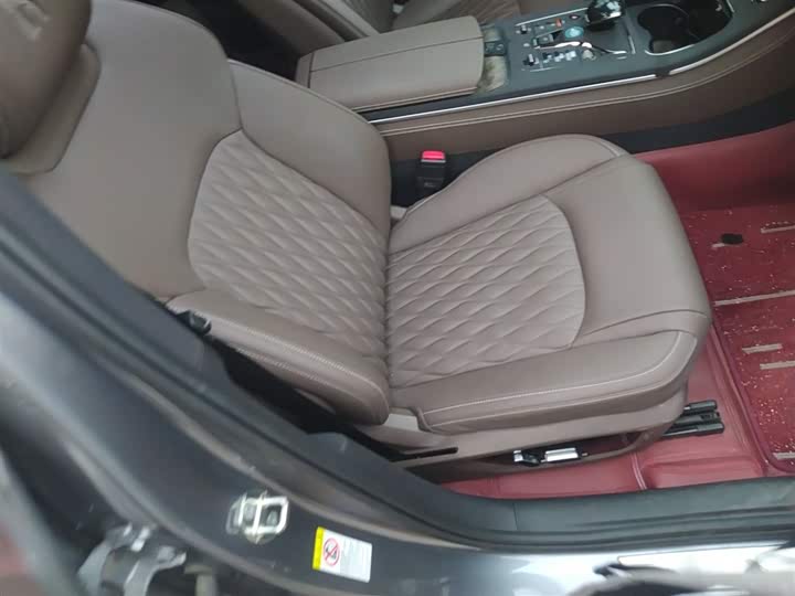 Фото 25 - BYD Han