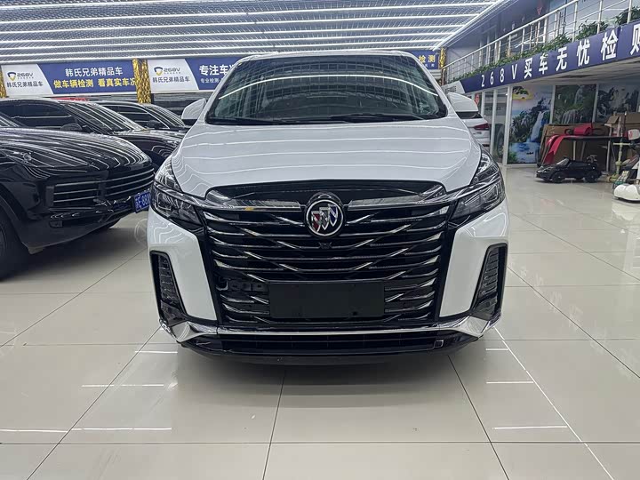 Фото 1 - Buick GL8 ES