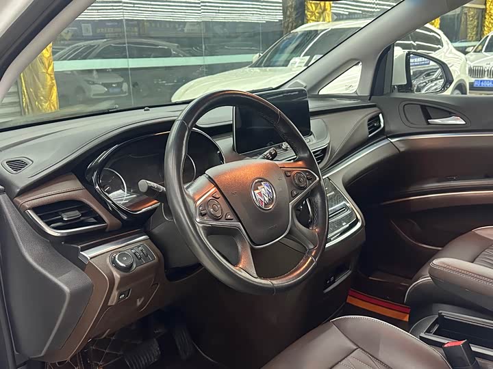 Фото 13 - Buick GL8 ES