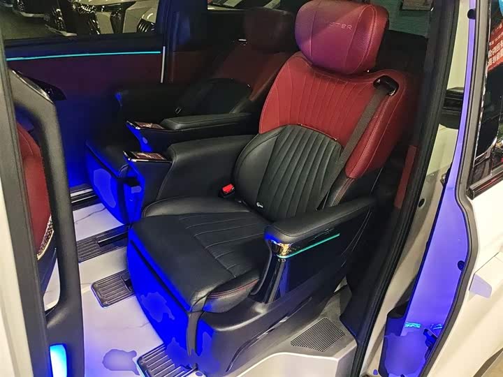 Фото 17 - GAC Trumpchi M8