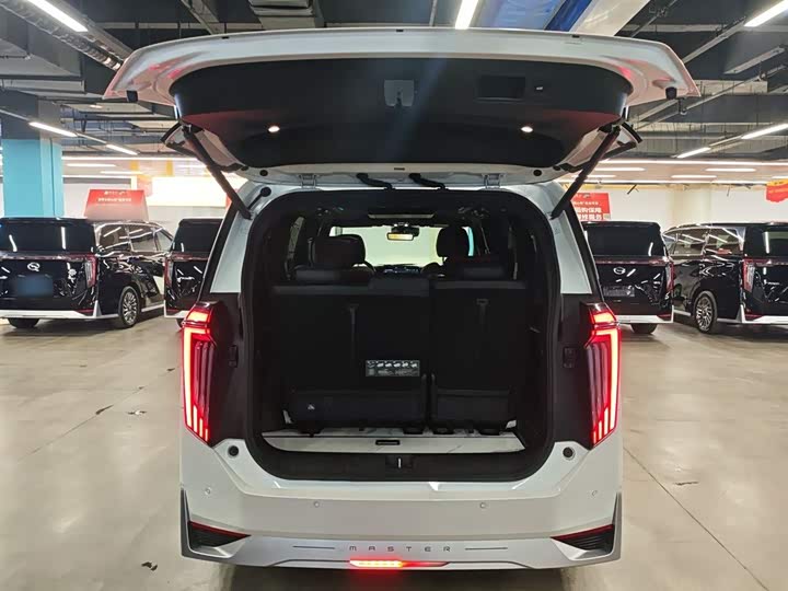 Фото 19 - GAC Trumpchi M8