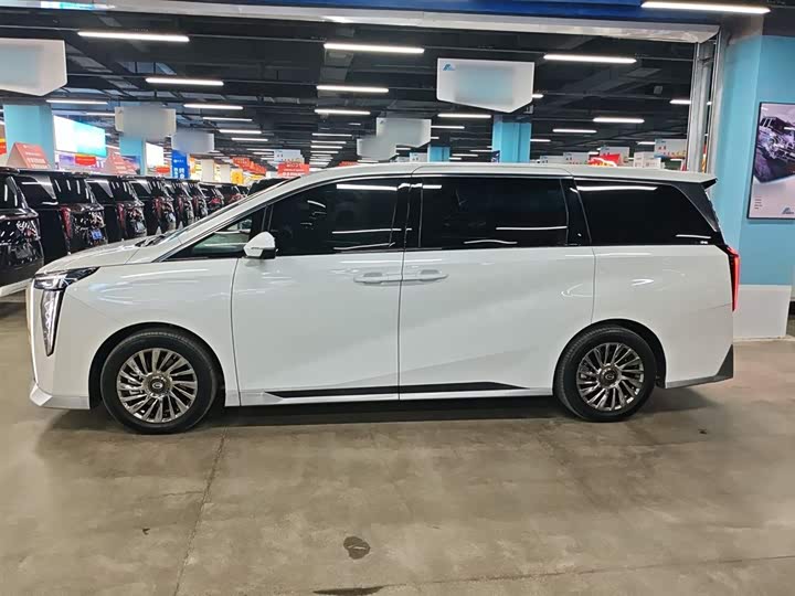 Фото 5 - GAC Trumpchi M8