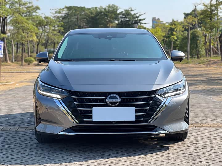 Фото 2 - Nissan Sylphy