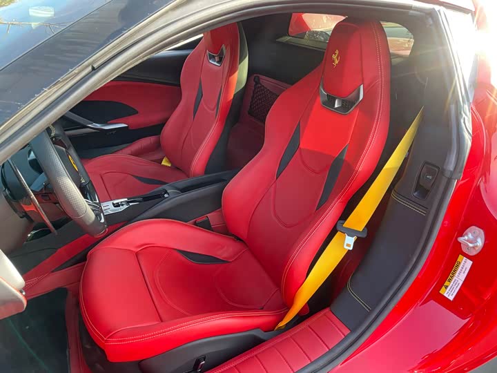 Фото 4 - Ferrari 296